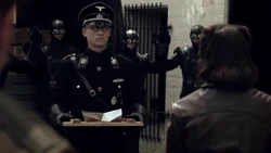 Reinhardt arrested by the SSR.