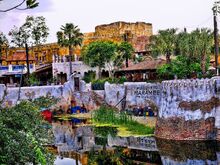 Disney Animal Kingdom (27867033715).jpg