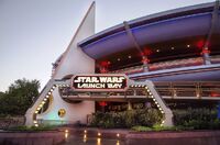 Star-Wars-Launch-Bay-Disneyland