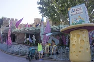 03.aliceinwonderland.me .070314.jpg (592 KB)
