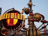 Tomorrowland (Disneyland Park)