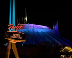 Exterior of Rockin' Space Mountain