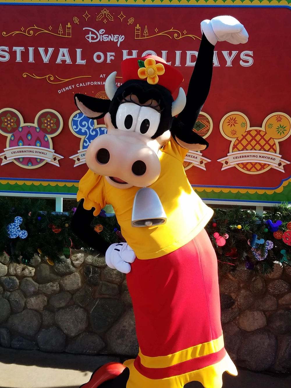 Clarabelle Cow | Disney Parks Wiki | Fandom