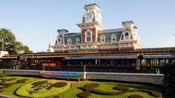 Main Street Station (Walt Disney World Railroad) - WanderDisney