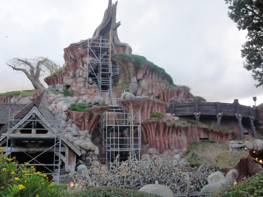 Splash Mountain Disneyland Park Disney Parks Wiki Fandom