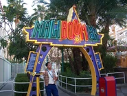 Maliboomer1.jpg (118 KB) Entrance