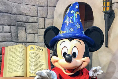 Mickey Mouse, Disney Parks Characters Wiki