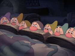 Snow-white-disneyscreencaps