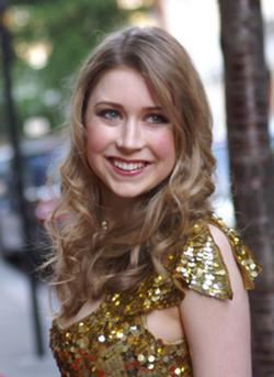 250px-HayleyWestenraWikipedia1