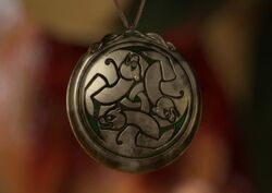 Dunbroch-emblem-pendentif