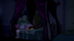 Beauty-and-the-beast-disneyscreencaps.com-2852.jpg