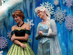 Elsa-and-Anna-Frozen-Fantasy-Pre-Parade-frozen-37469933-500-281