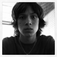 Leo-howard-forever-