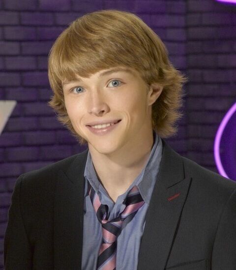 Sterling Knight Disney S So Random Wiki Fandom