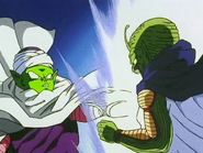 Kami fusionándose con Piccolo