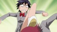 Tatsuki beats up Chizuru for trying to harass Orihime