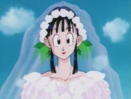 Chi-Chi thanks everyone for coming to her wedding.