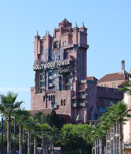 Twilight Zone Tower Of Terror Walt Disney World Disney Theme Parks Wiki Fandom