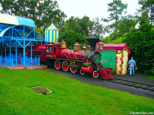 Magic Kingdom Main Street Railroad Station, Walt Disney dev…