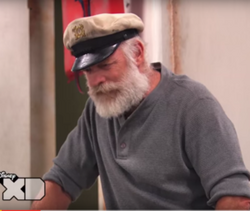 Caseysandersboat.png