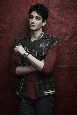 Z-O-M-B-I-E-S 4: Dawn of the Vampires