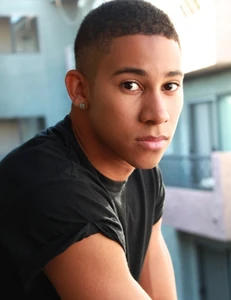 Keiynan Lonsdale