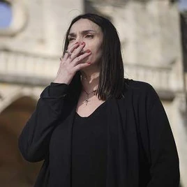 D9f42c63-f229-4658-90e1-a65d858b9365. CR0,0,300,300 PT0 SX300 