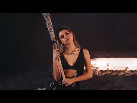 Dixie_D'Amelio_-_One_Whole_Day_Feat._Wiz_Khalifa_(Official_Video)