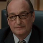 Jim Jacks (David Paymer) en Arrástrame al infierno.