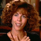 Suzy (Rita Wilson) en Sintonía de amor.