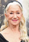 Voz habitual de Helen Mirren.