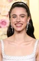 Voz recurrente de Margaret Qualley.
