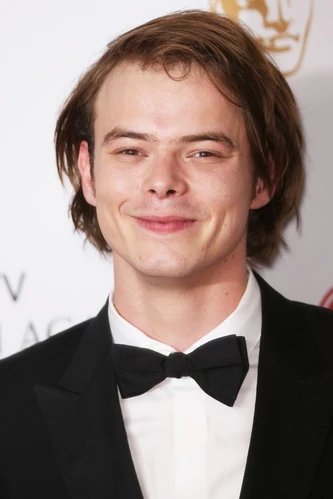 Charlie Heaton | Doblaje Wiki | Fandom