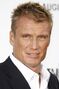 También han doblado regularmente a Dolph Lundgren.