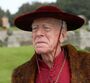 Cardenal Otto Truchsess von Waldburg (Max von Sydow) también en la versión de Sony del doblaje de Los Tudor.