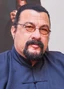 Voz recurrente de Steven Seagal.