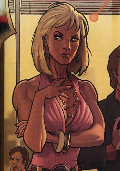Bbc comics. Китти Саммерс блондинка. Кэти Саммерс арт. Китти Саммерс John person арт. Кэт Грант DC