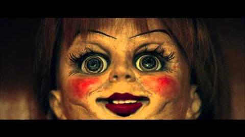 ANNABELLE - Todo mal tiene un inicio 15" - Oficial Warner Bros