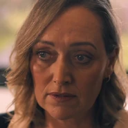 AEM-Avery.jpg (75 kB) Sra. Avery en Alguien está mintiendo.