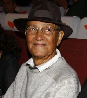 Фолькер глобус. Нелсон шавьер белиссима. Шику шавьер фото. Нелсон шавьер. Нелсон шавьер.