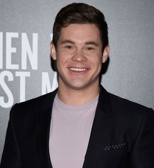 Adam DeVine Doblaje Wiki Fandom