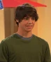 Dallas (Noah Centineo) en Austin y Ally.