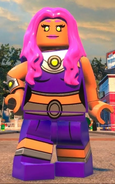 Starfire tambien en Lego DC Super-Villains.