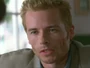 Leonard (Guy Pearce) en el doblaje original de Memento.