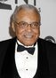 Fue la voz habitual del actor James Earl Jones junto con Federico Romano.