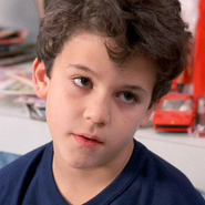 El Nieto (Fred Savage) también en La princesa prometida (doblaje de Los Ángeles).