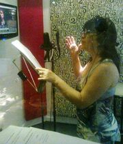 Carmen Fatima grabando en Mandinga