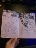Detras de grabaciones 2.jpeg (399 kB) Firmas por parte del elenco de doblaje en México en el tomo de cómic "Scott Pilgrim" para la ingeniera de audio Ximena Ramírez.