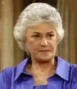 Dorothy Zbornak (Bea Arthur) (Primera voz) en Los años dorados.