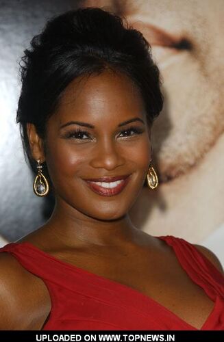 Robinne Lee